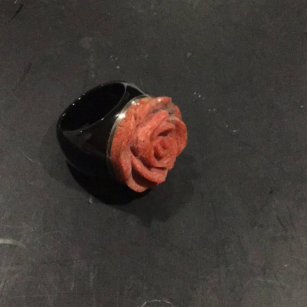 GORGEOUS! GEMSTONE 💎 RING - Picture 7 of 8